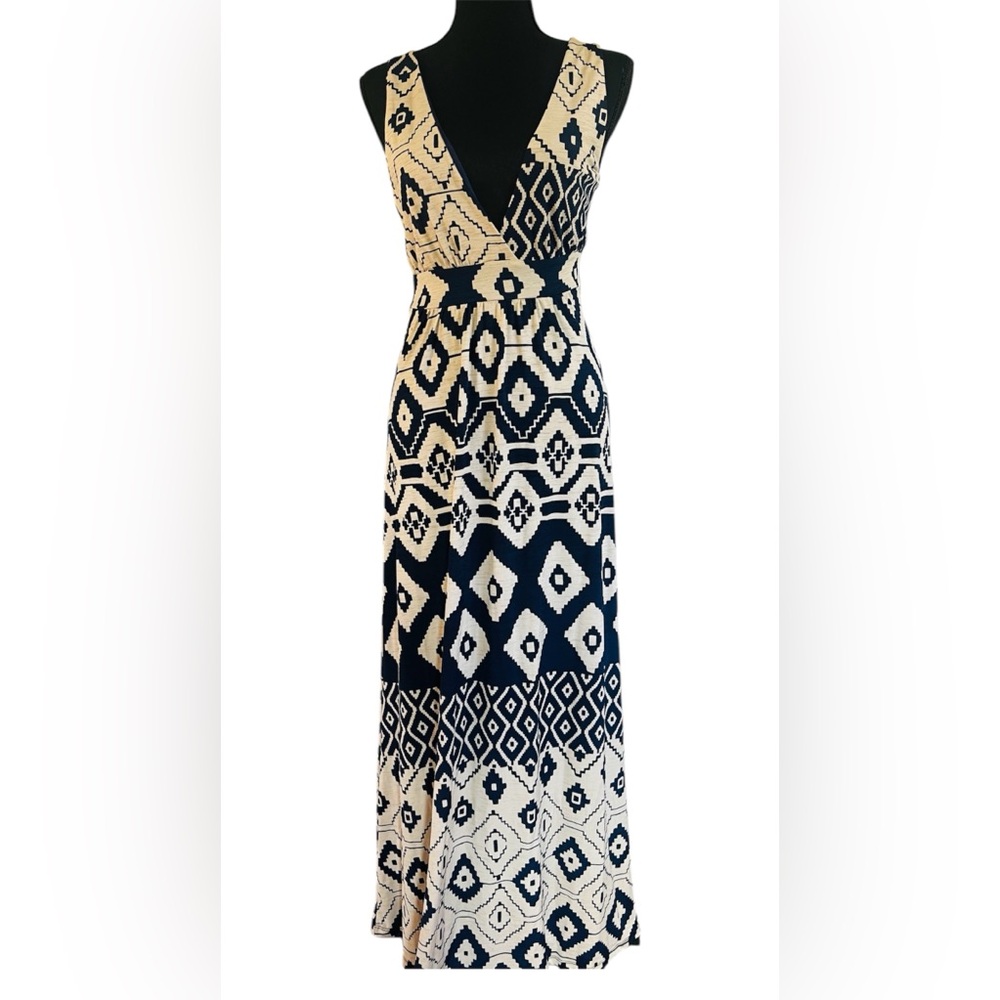 Geometric long dress, size large